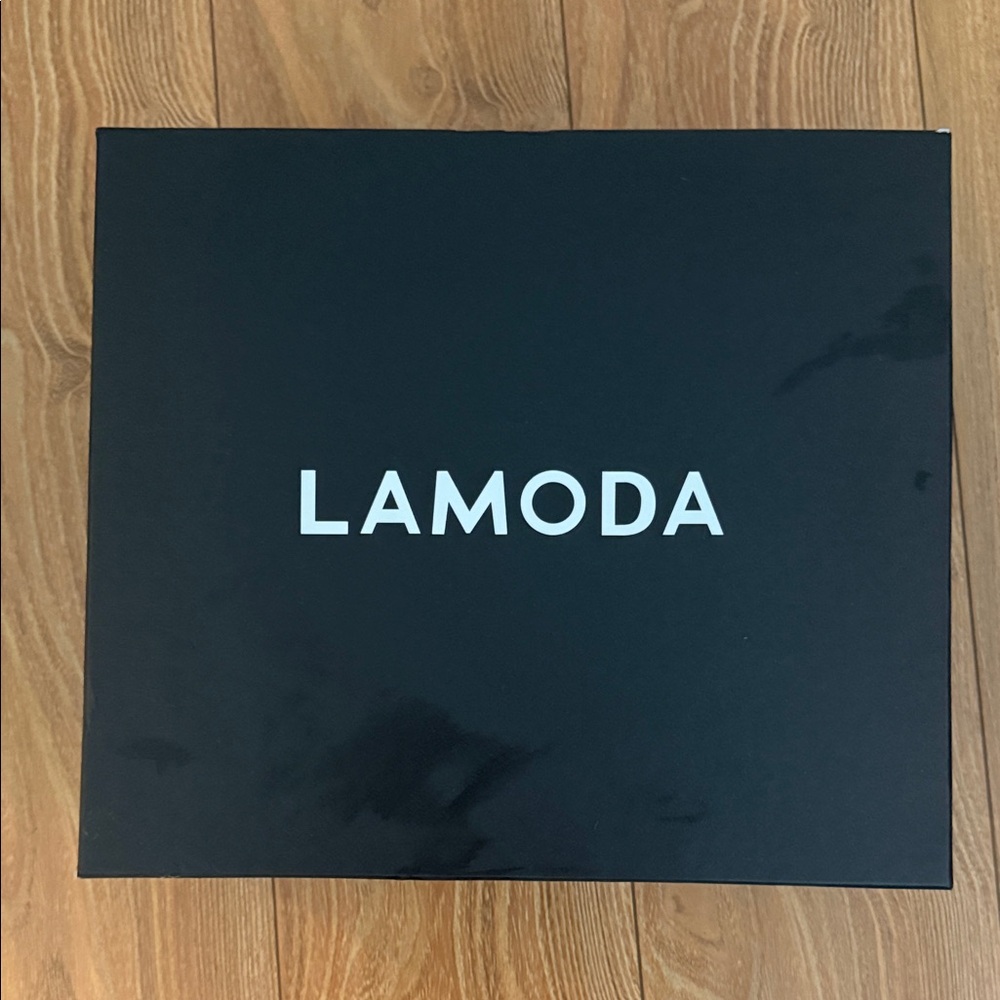 Dolls Kill LAMODA soft spot platform sneakers (New)